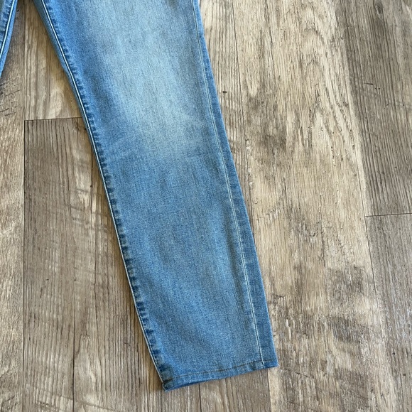 NWT J. Crew Lookout High Rise Crop Jeans. - Picture 7 of 9